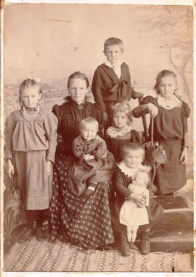 Eaton, Mary Ann and 6 of her children